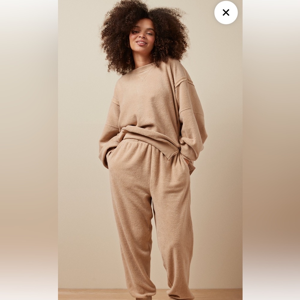 AE Sweatshirt and Sweatpants